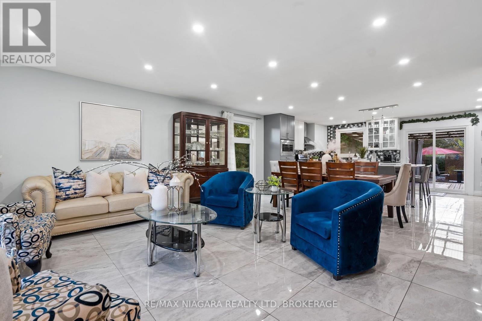 31 JESSICA DRIVE