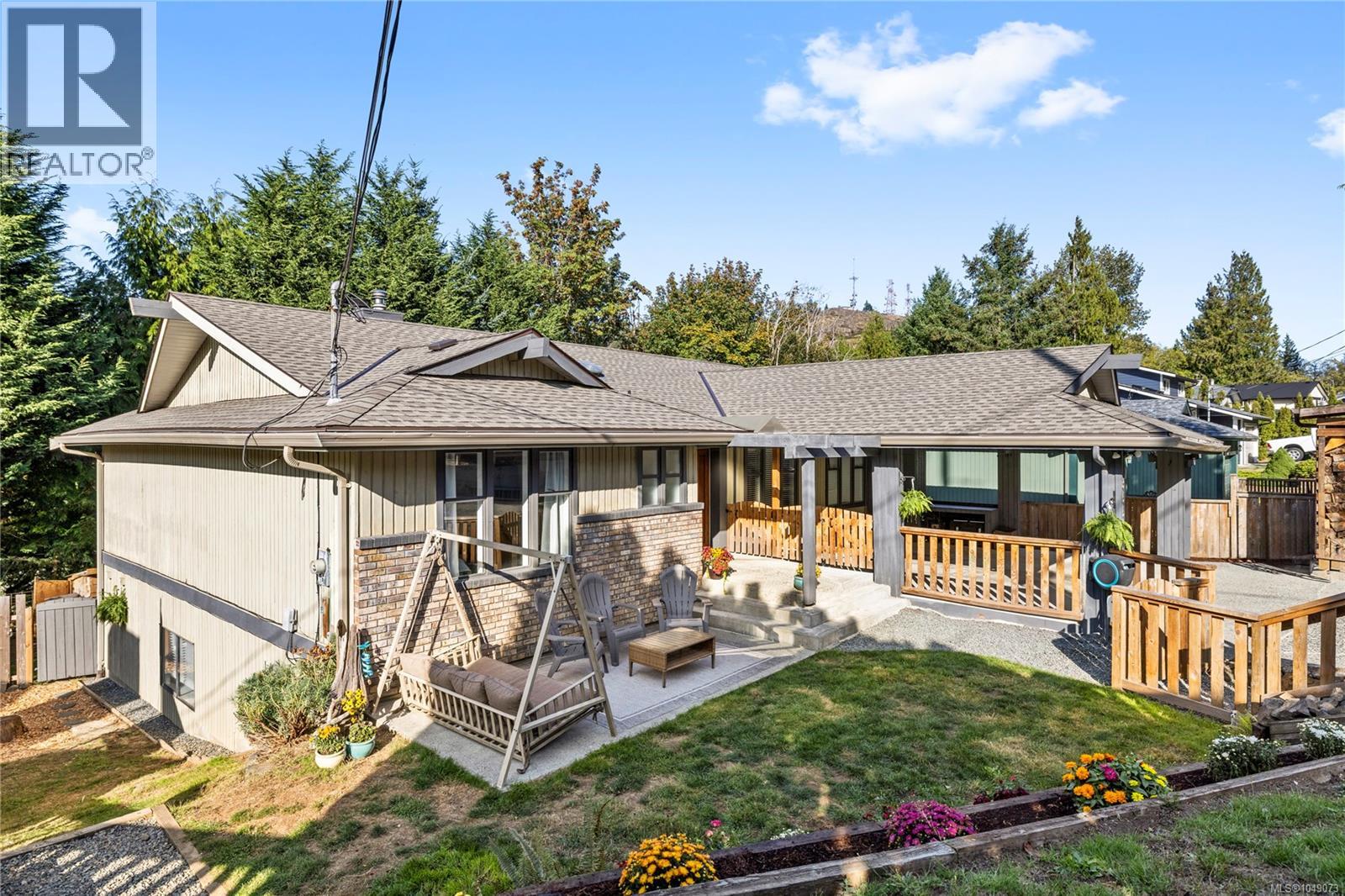 3557 Fairview Dr