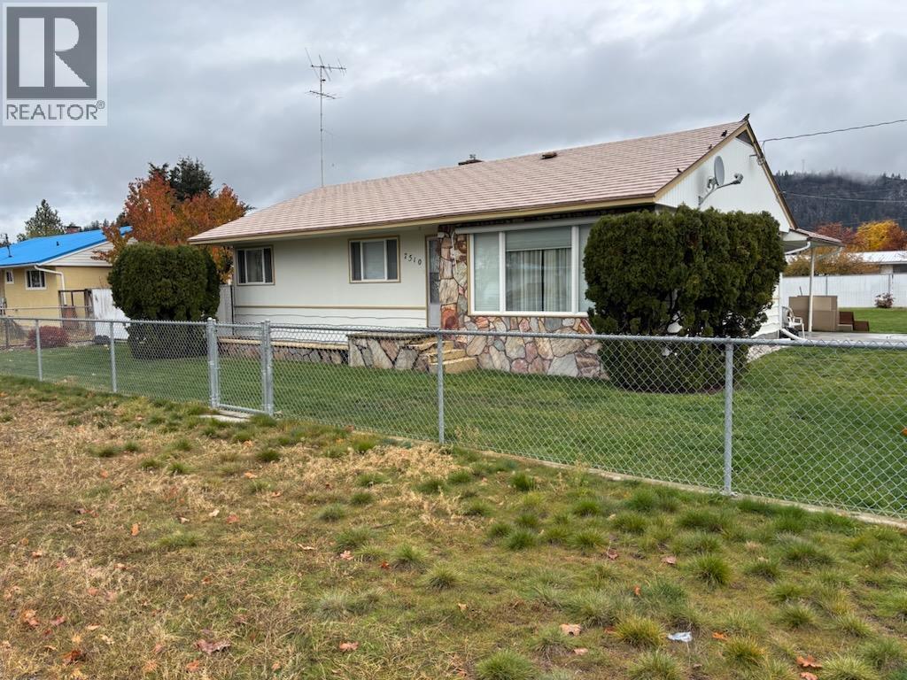 7510 22ND STREET, GRAND FORKS, BC V0H 1H2 - Image 577271567.jpeg?d=l