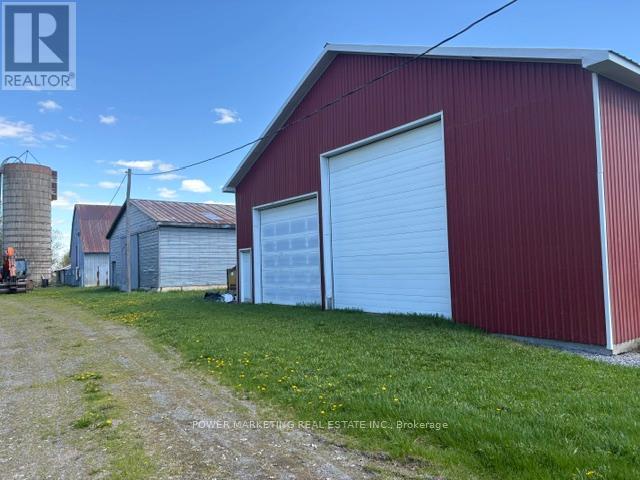 955 ST GUILLAUME ROAD