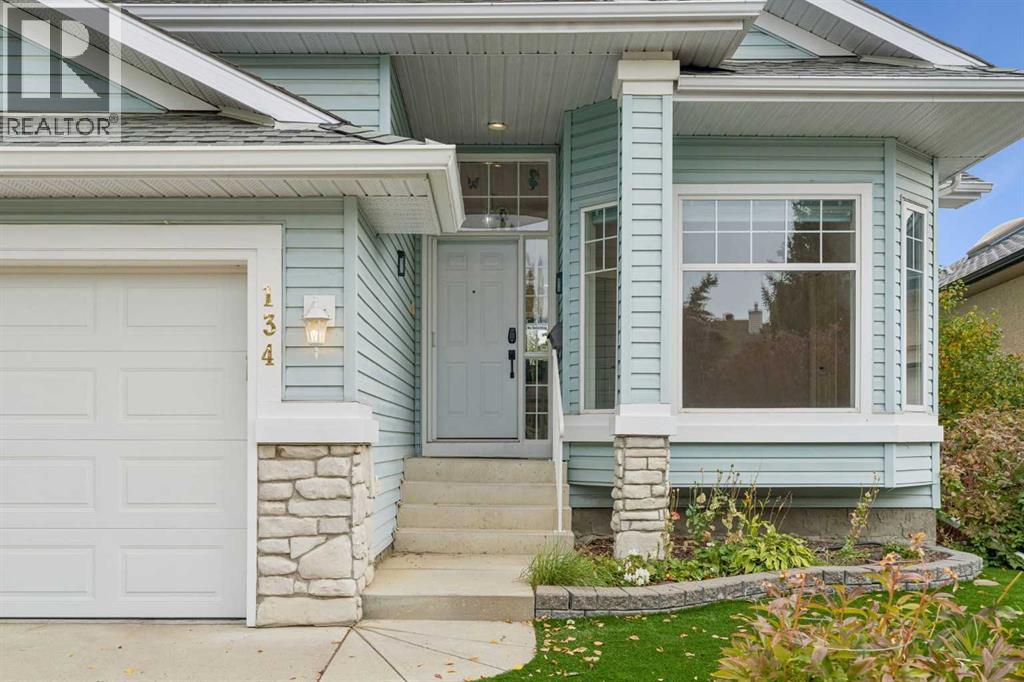 134 Valley Glen Heights NW