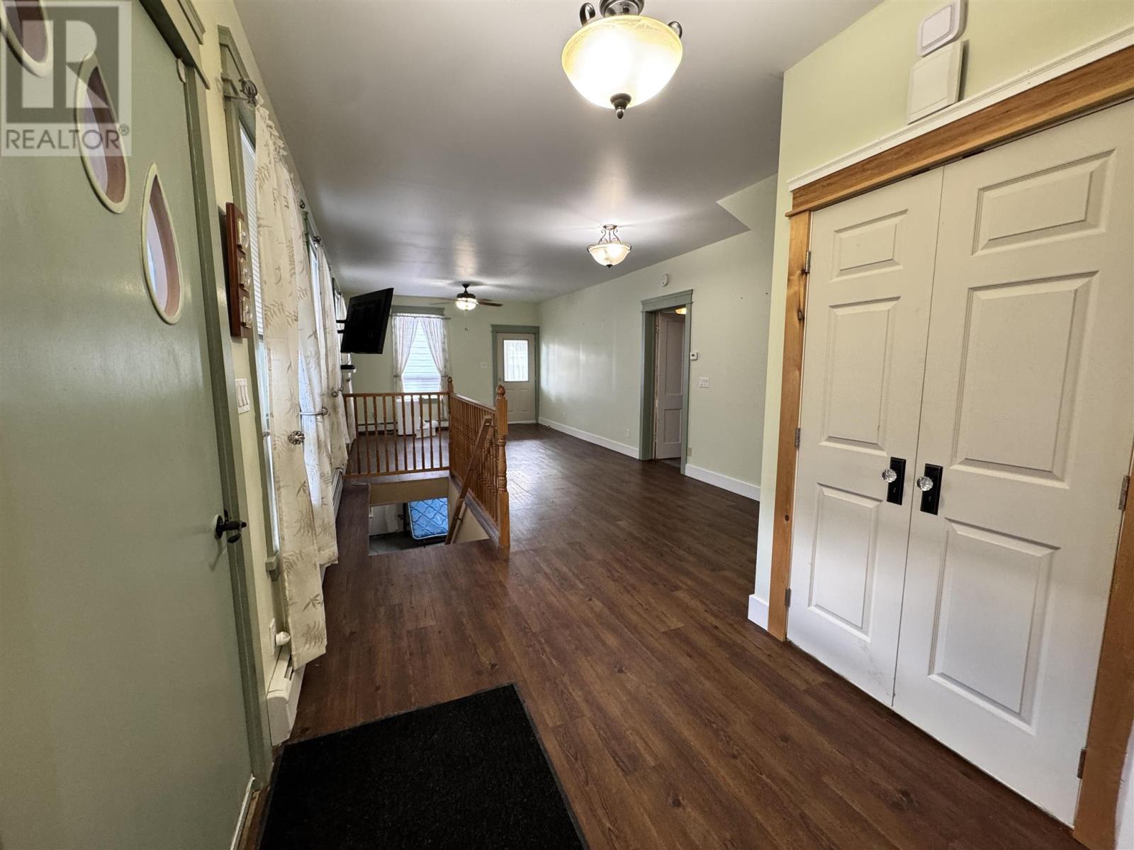 32 Aberdeen ST - Photo 4