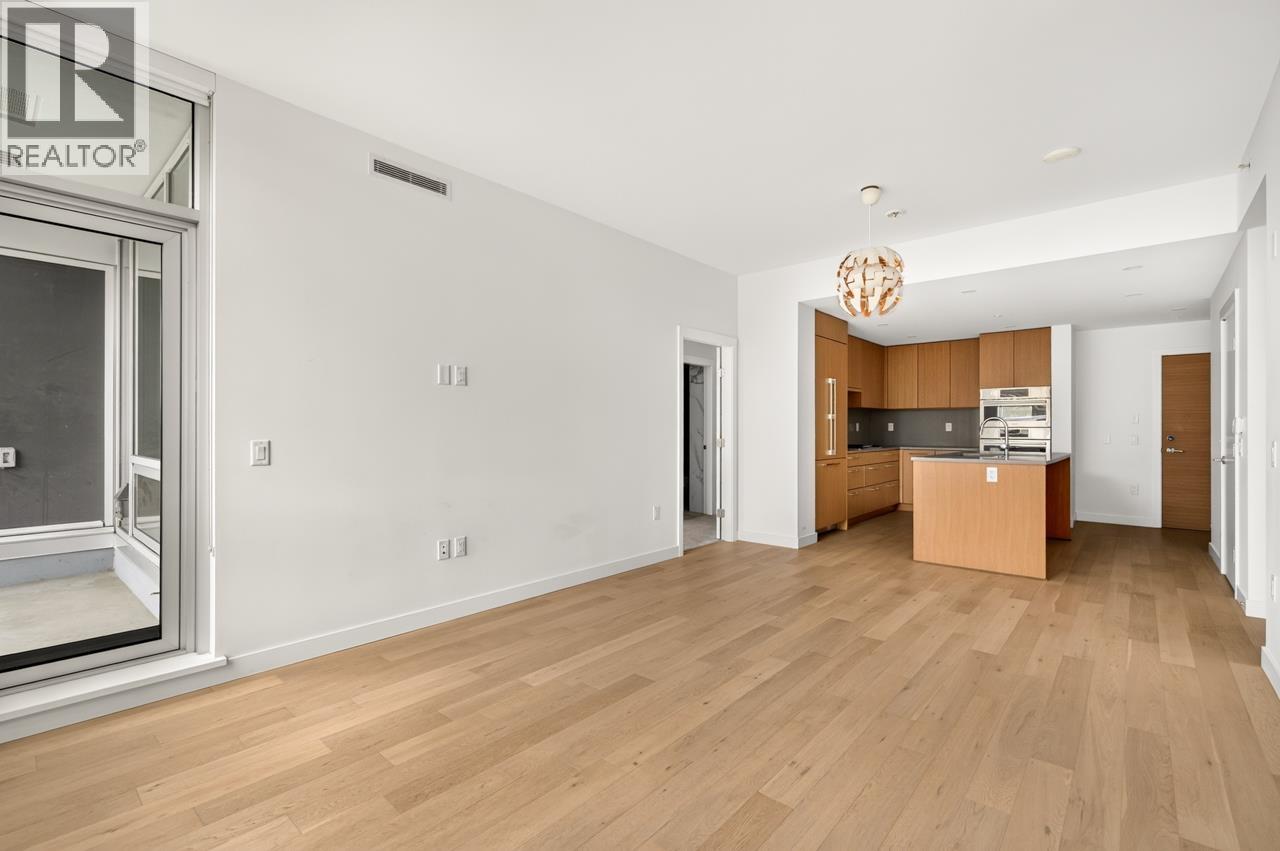 307 4988 CAMBIE STREET