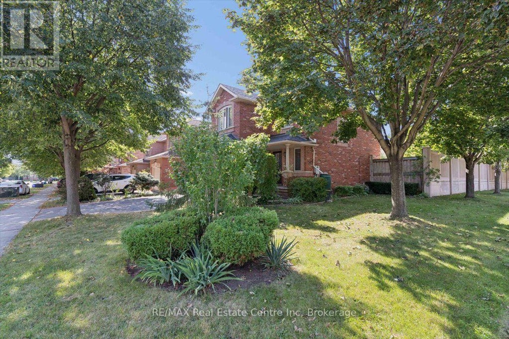 2524 LOGAN AVENUE, OAKVILLE (RO RIVER OAKS), ON L6H 6S2 - Image 2196214964.jpeg?d=l