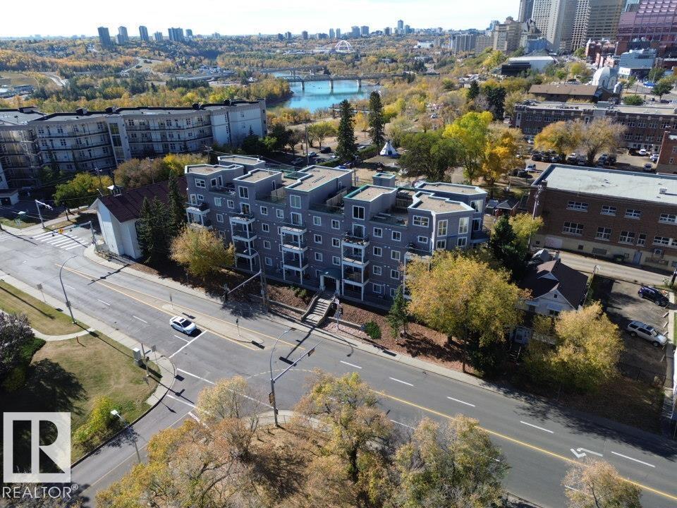 #208 10118 95 ST NW