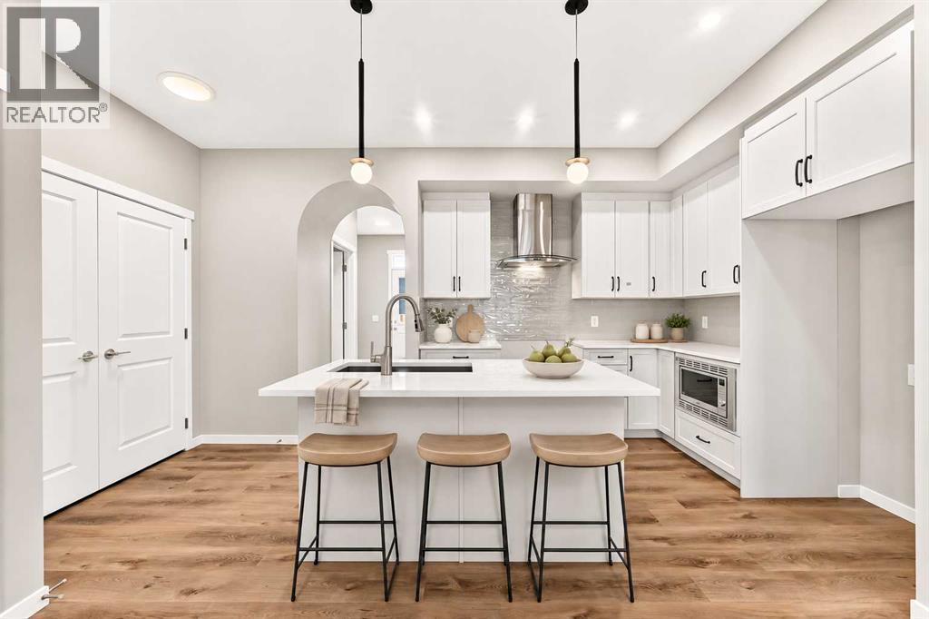 76 Mercado Road SE