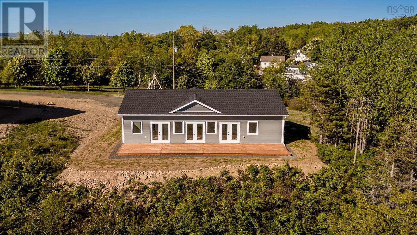 41 Colonial Arms Drive - Photo 3