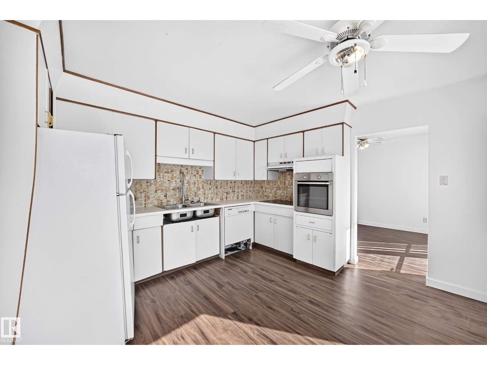 4008 124 ST NW