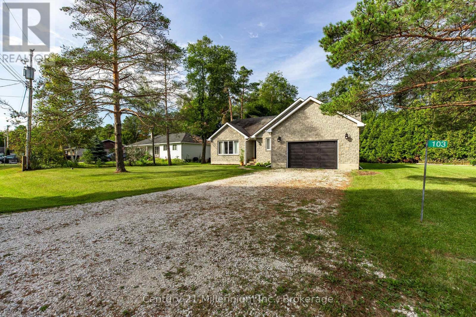 103 DORENA CRESCENT