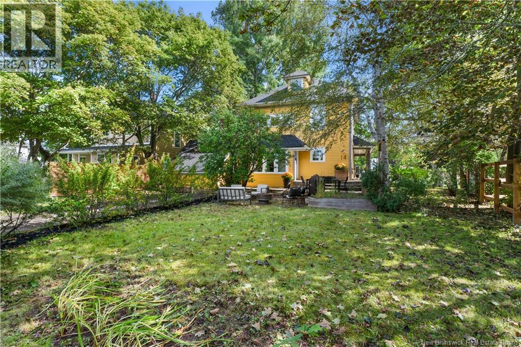 14 McLaughlin Drive - Photo 2