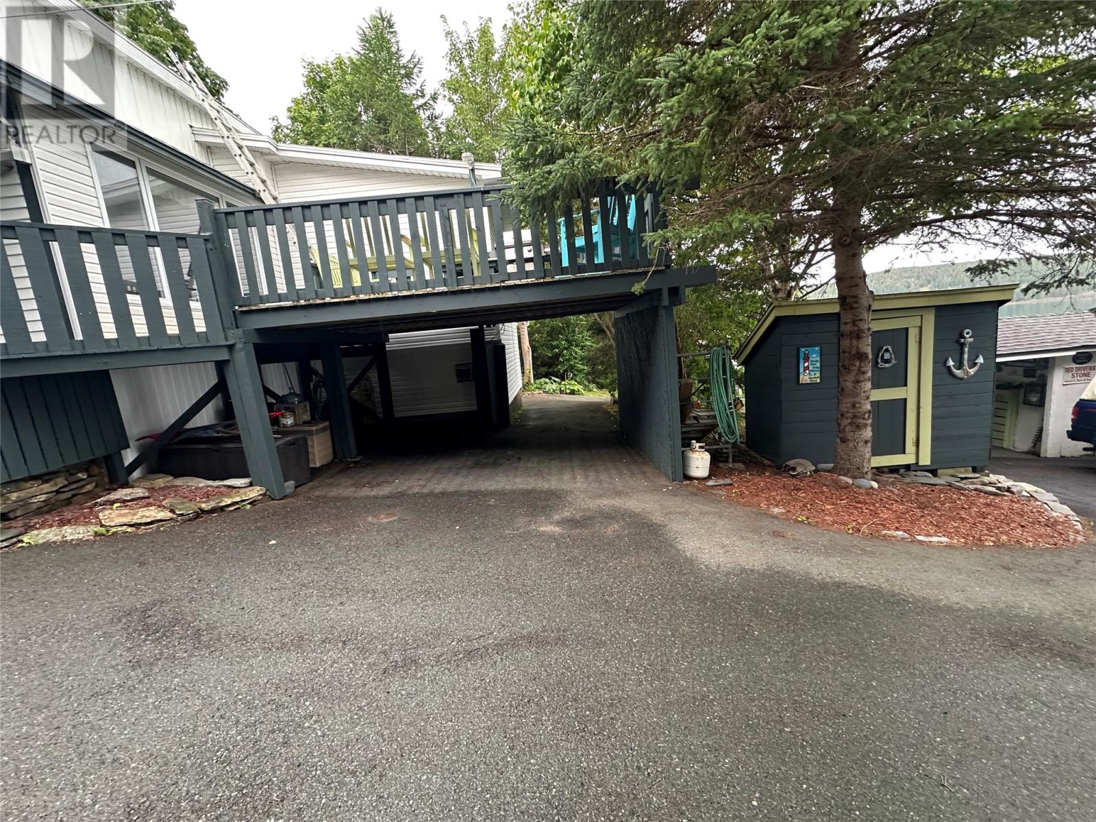 40 Cove Road