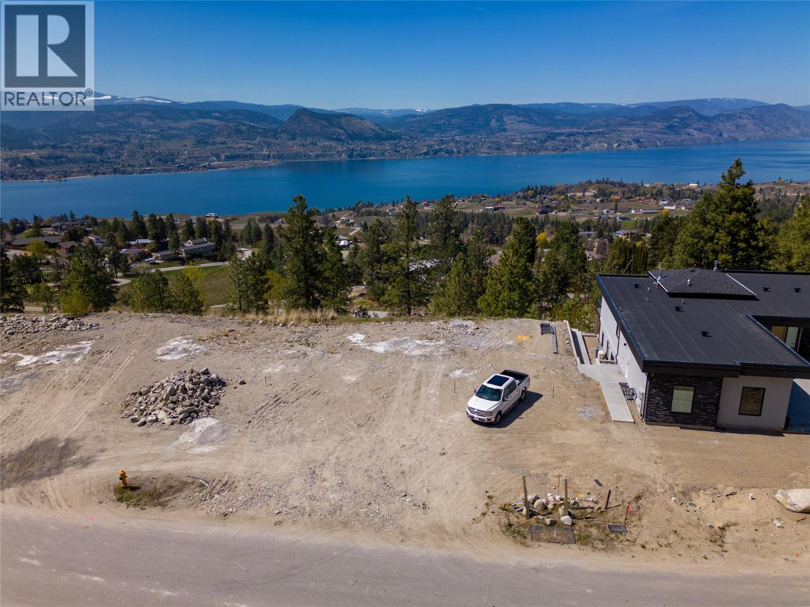 2955 OUTLOOK Way