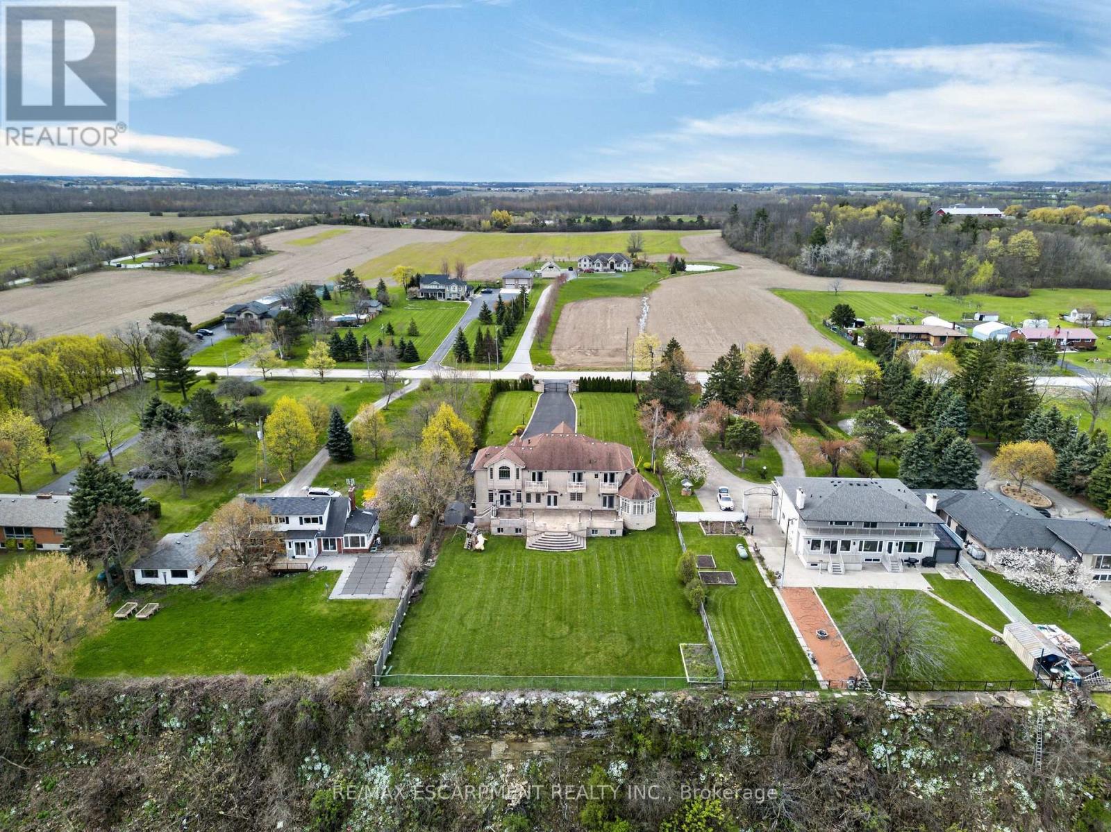803 RIDGE ROAD