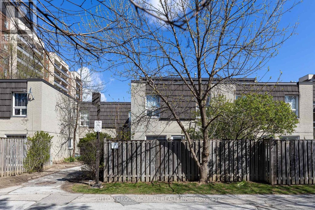 11 - 21 FOUR WINDS DRIVE, TORONTO (YORK UNIVERSITY HEIGHTS), ON M3J 1K7 - Image 563192900.jpeg?d=l