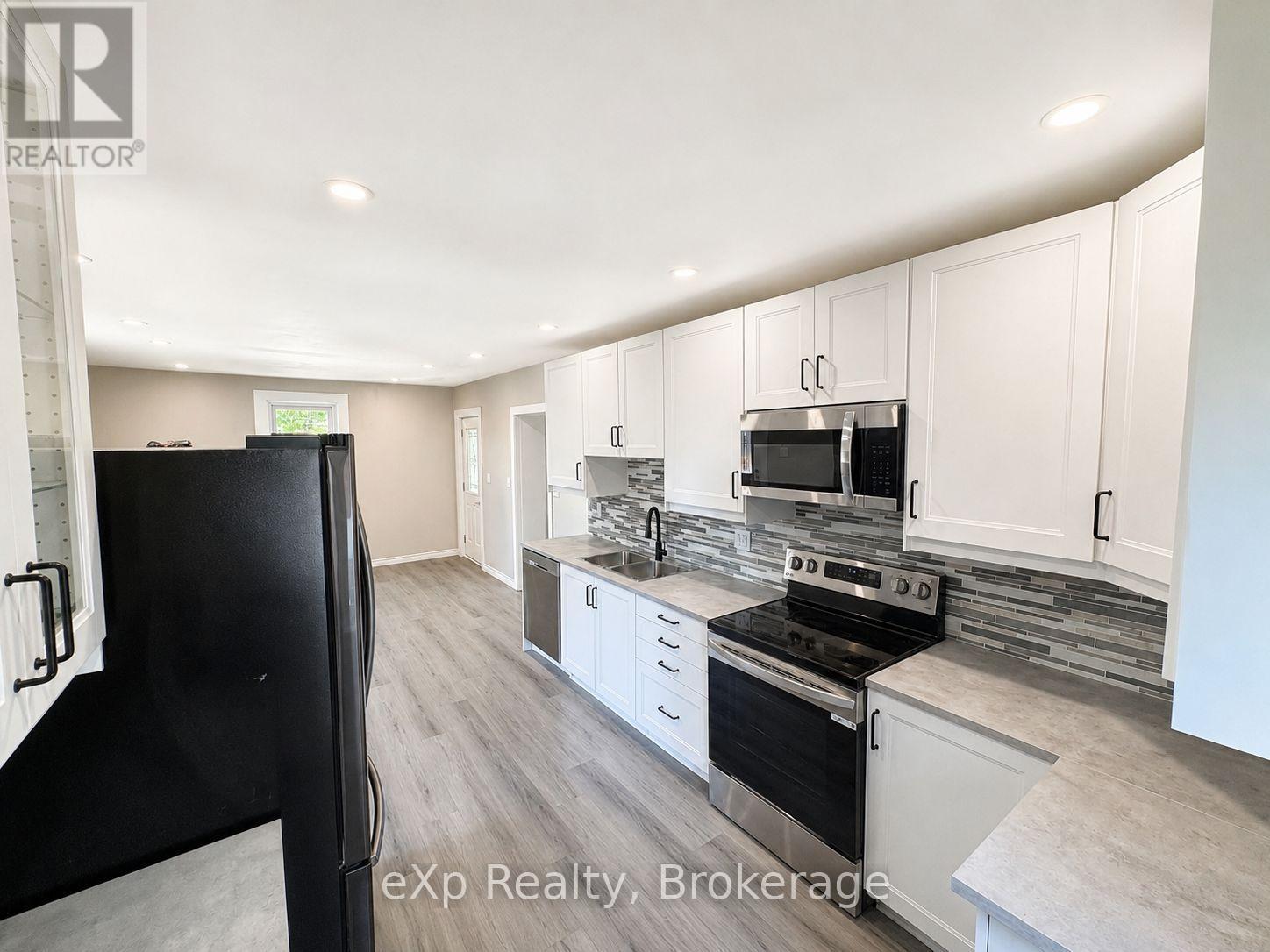 595 9TH STREET