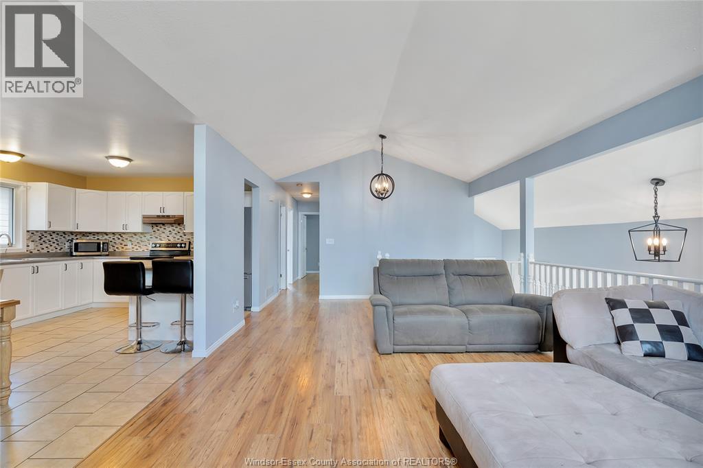 125 QUEEN STREET South