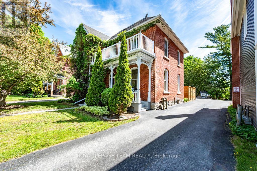 241 JOHN STREET N