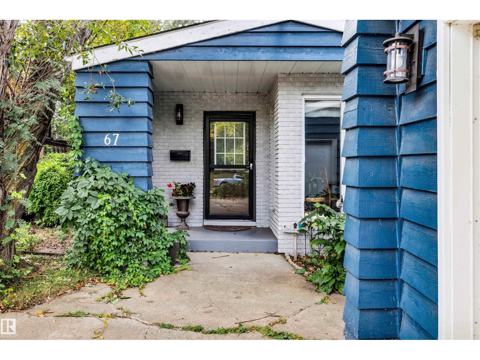67 WOODLANDS RD
