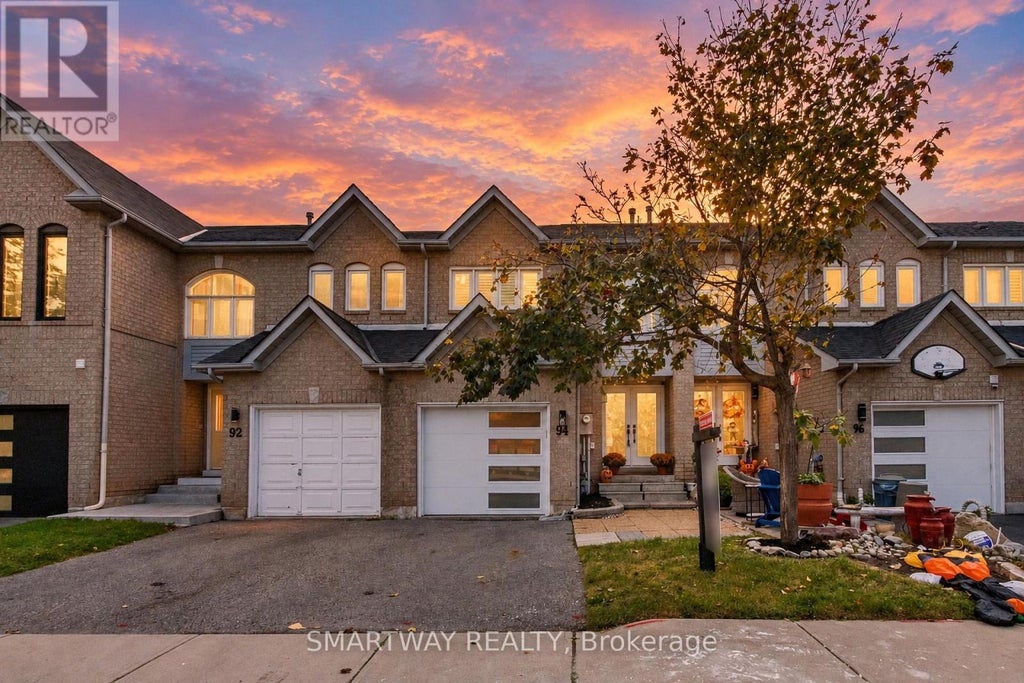 94 GOLDENLIGHT CIRCLE, BRAMPTON (BRAMPTON WEST), ON L6X 4N6 - Image 1292172674.jpeg?d=l