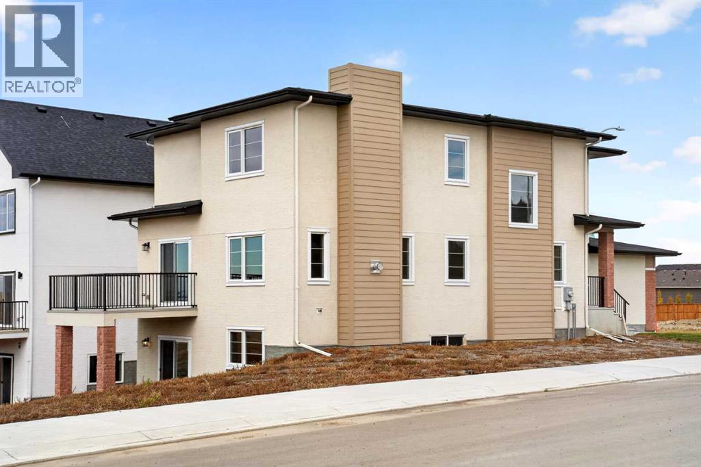 3 Lakewood Way