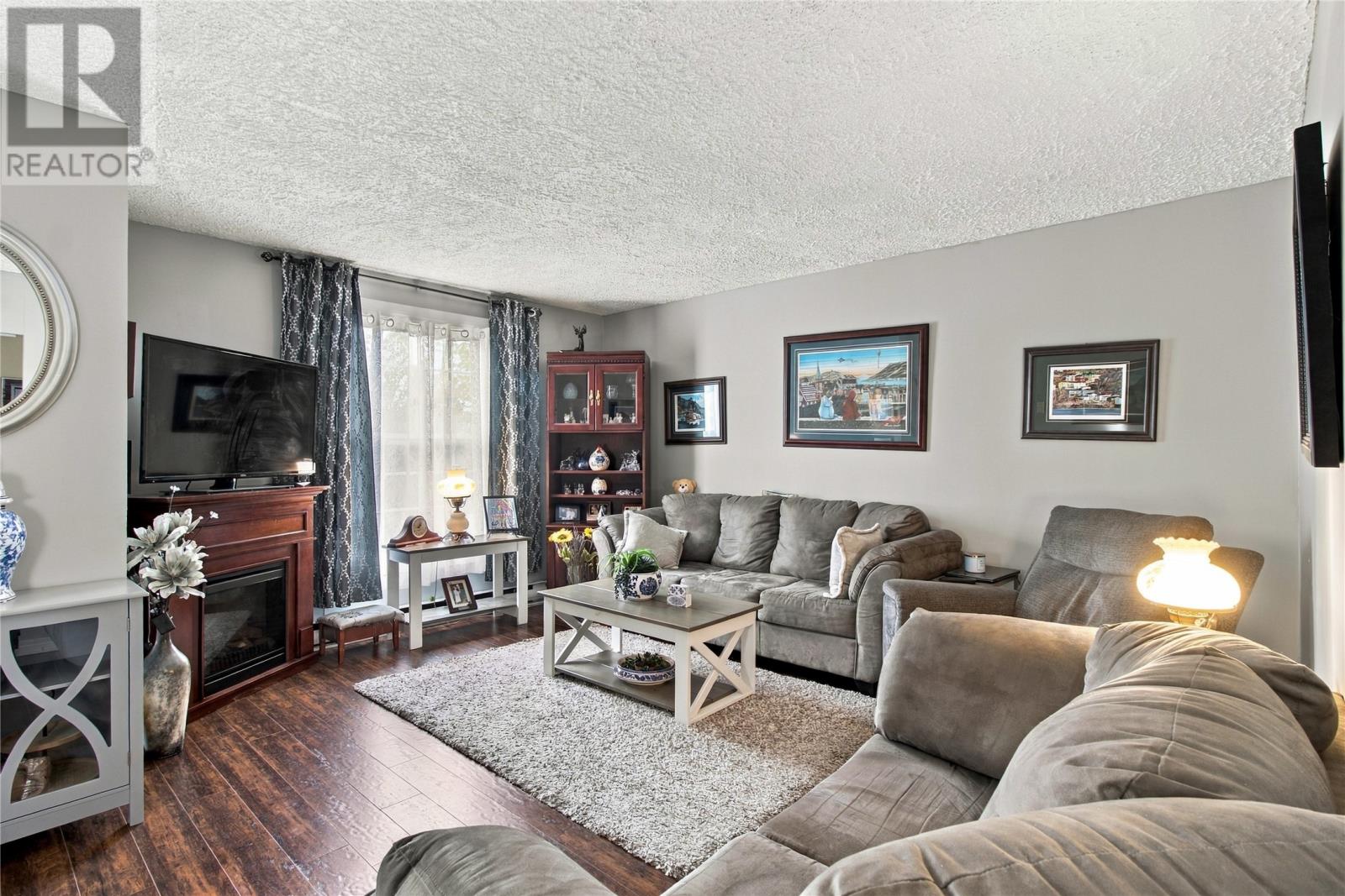 23A Chapman Crescent