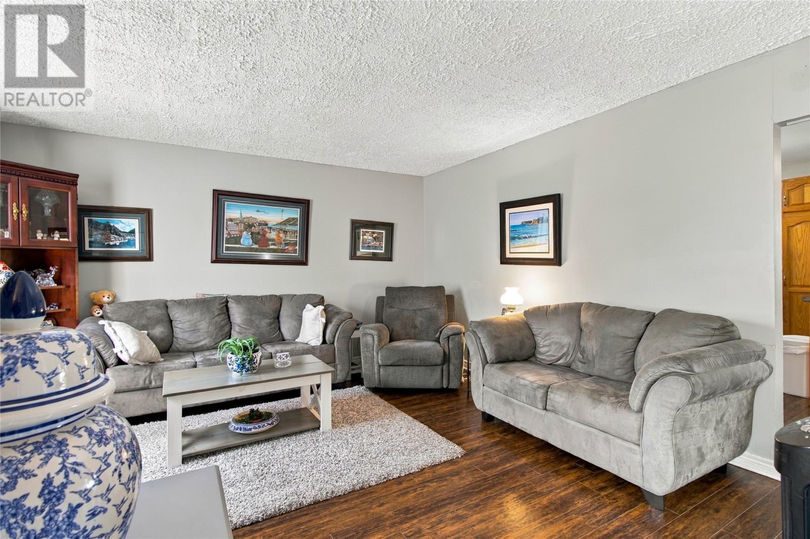 23A Chapman Crescent