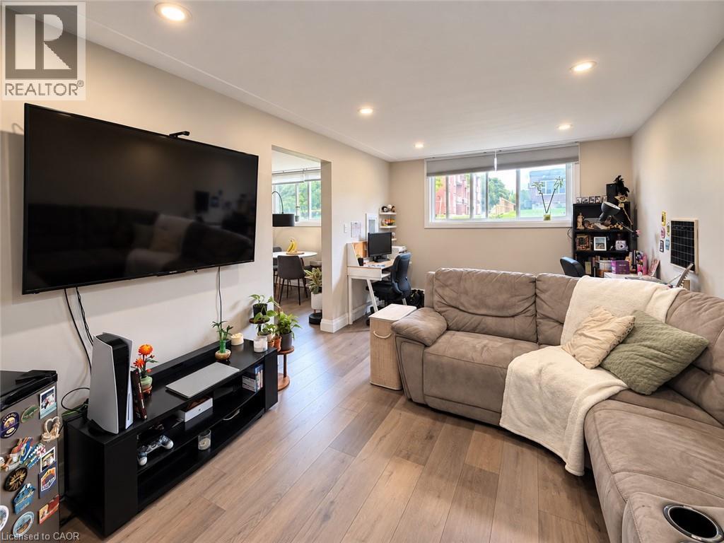 226 HEIMAN Street Unit# 1
