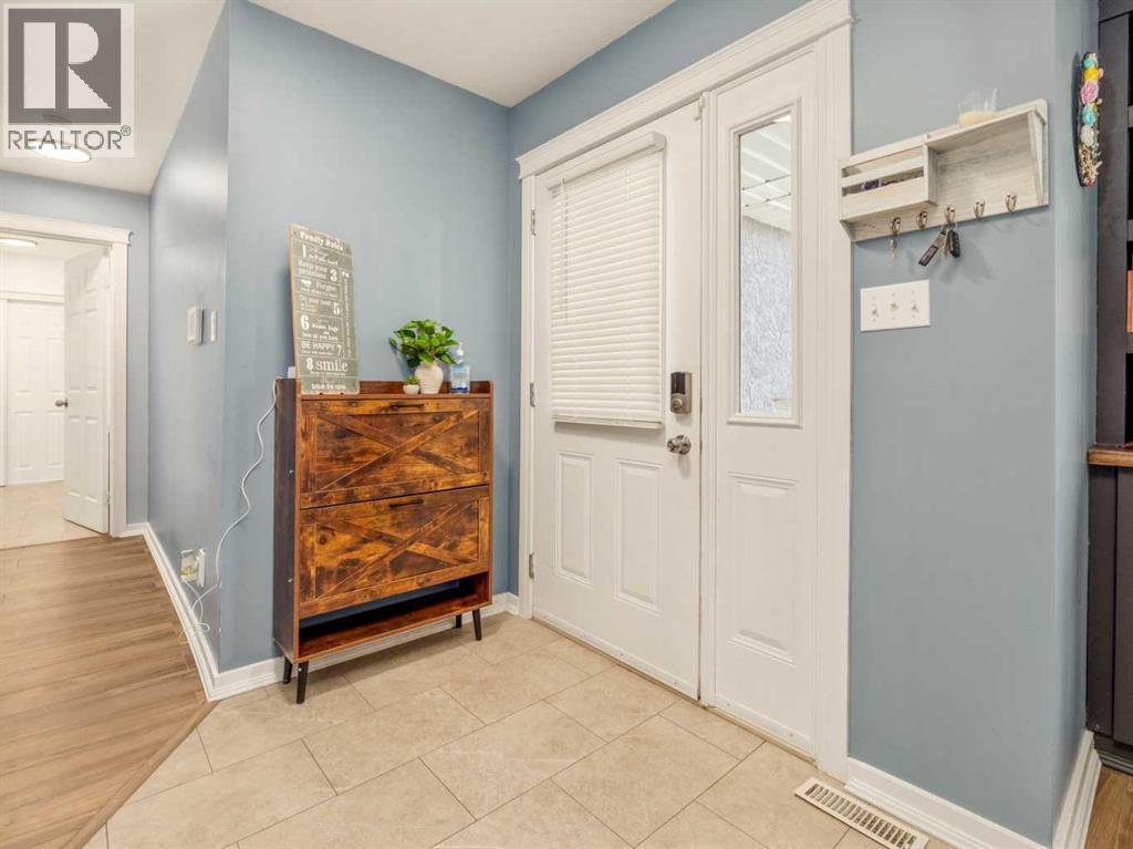 452 Pineridge Way