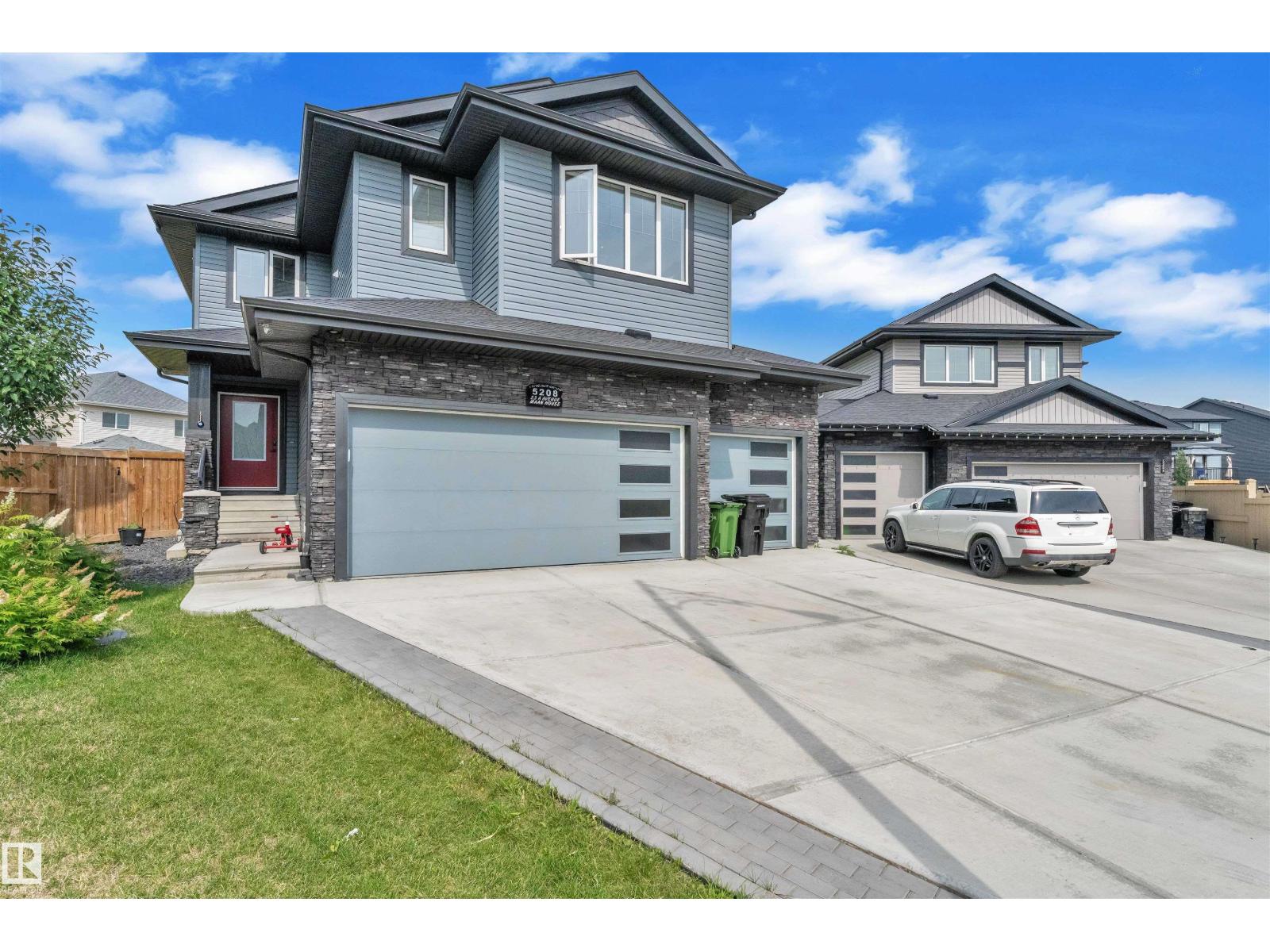 5208 23A AV SW