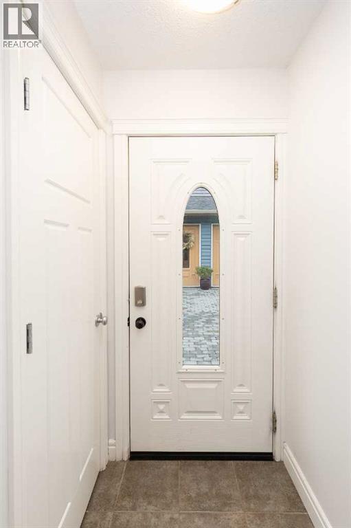 5, 895 Mt Sundance Manor W