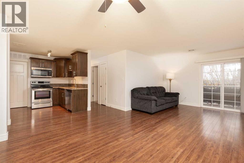 5, 895 Mt Sundance Manor W