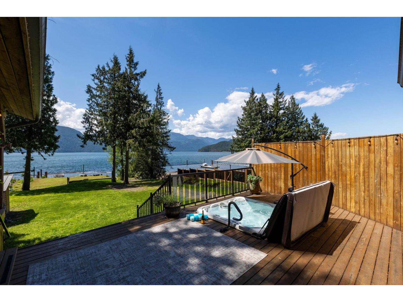 6535 ROCKWELL DRIVE, Harrison Lake