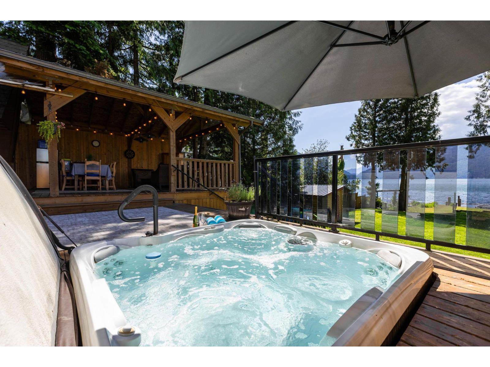6535 ROCKWELL DRIVE, Harrison Lake