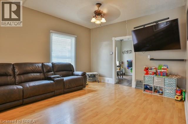 42 SPRING Street Unit# 1