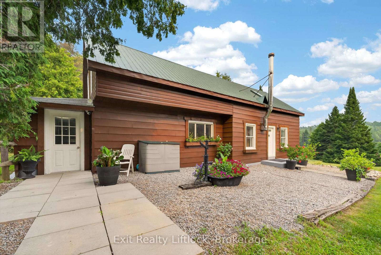 133 FARMERS ROAD - Photo 3