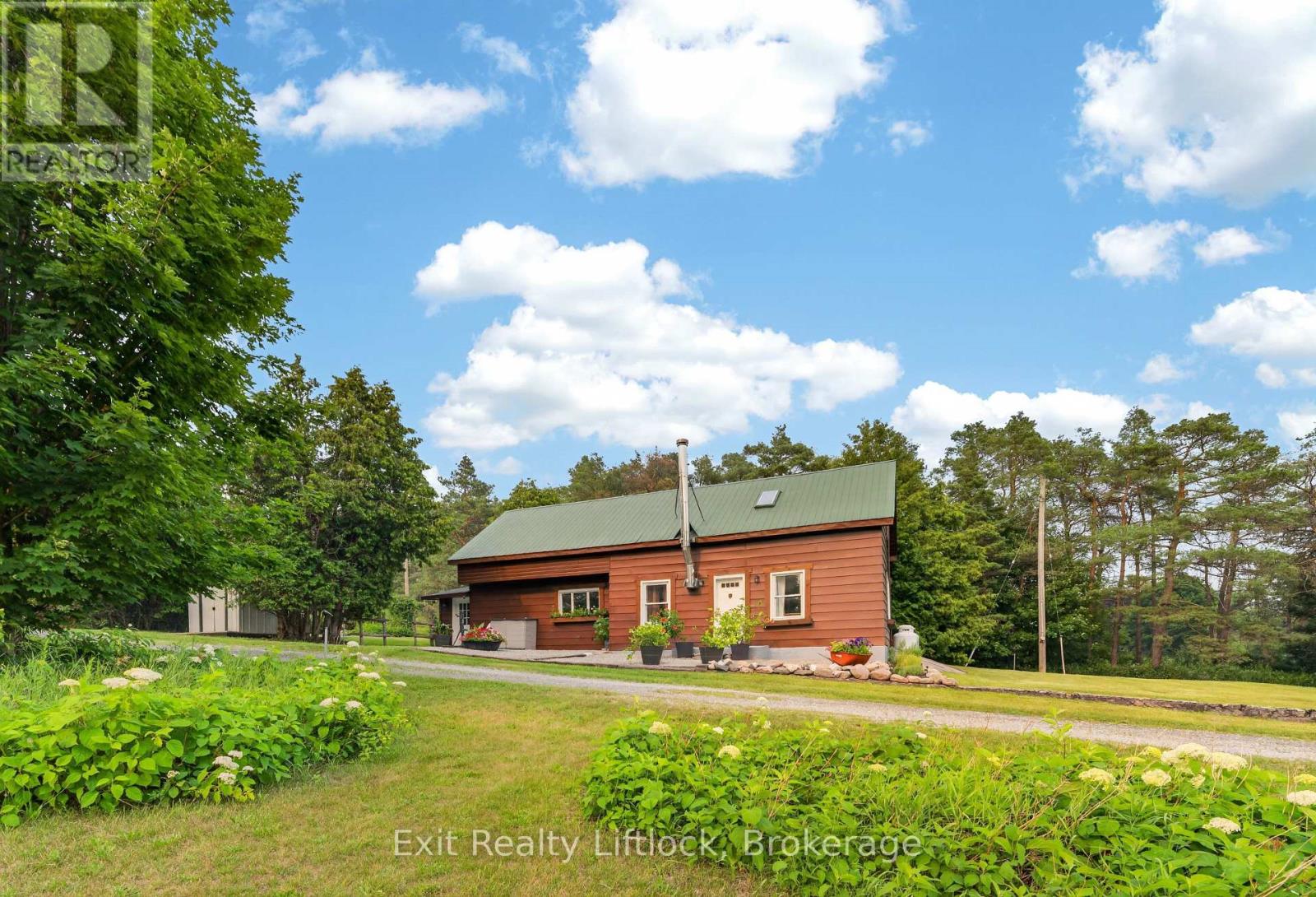 133 FARMERS ROAD - Photo 4
