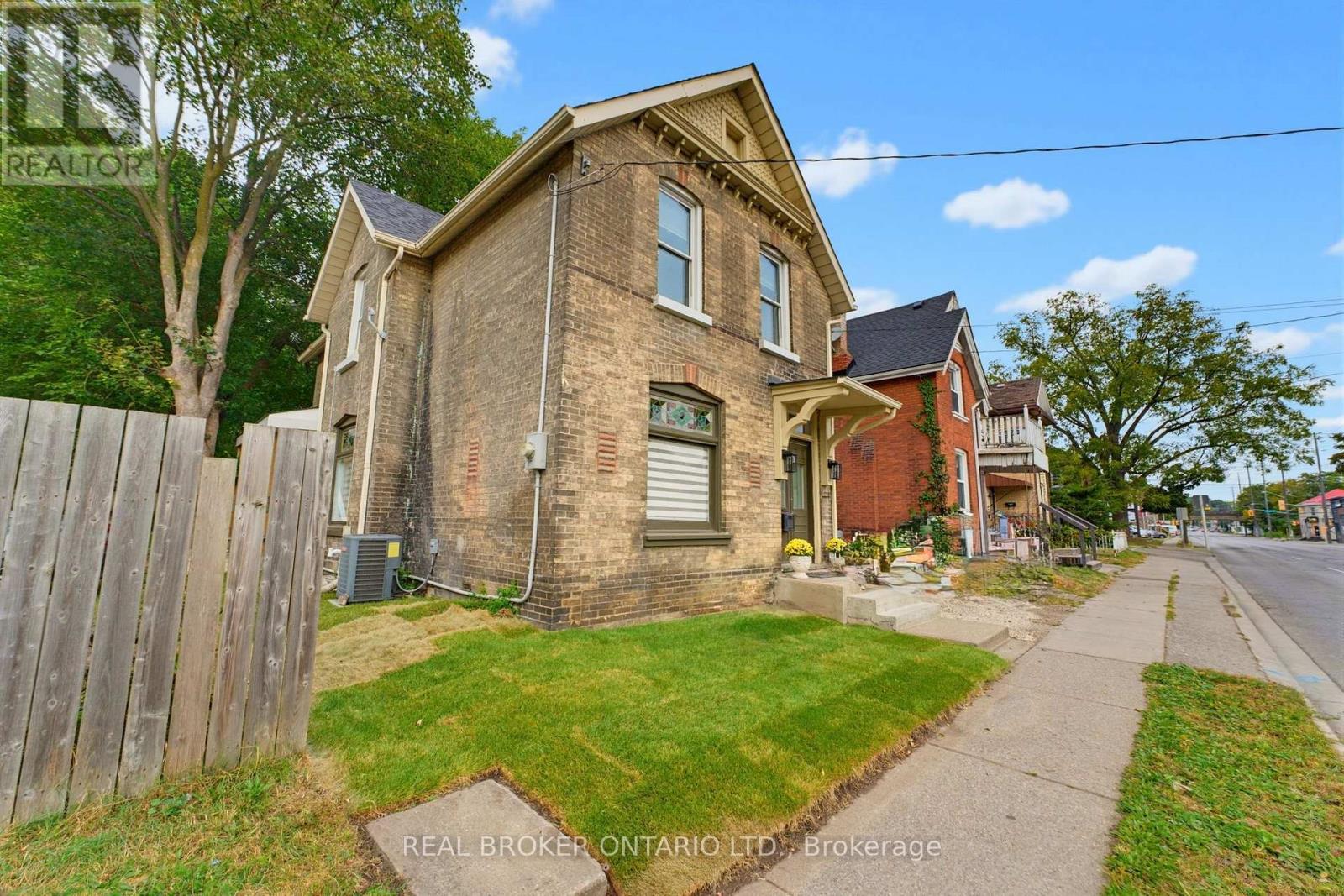 118 CLARENCE STREET