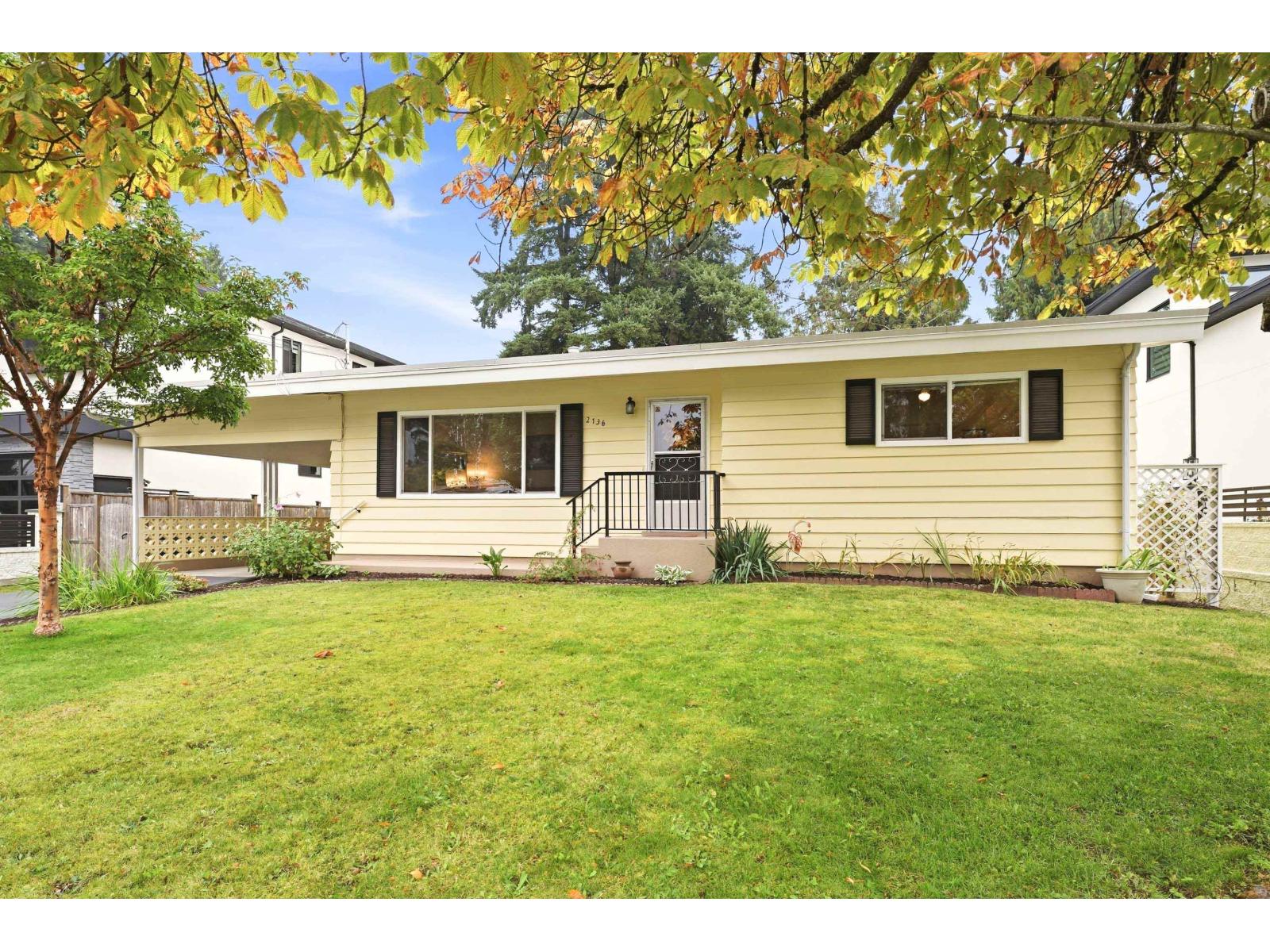 2136 SHERWOOD CRESCENT