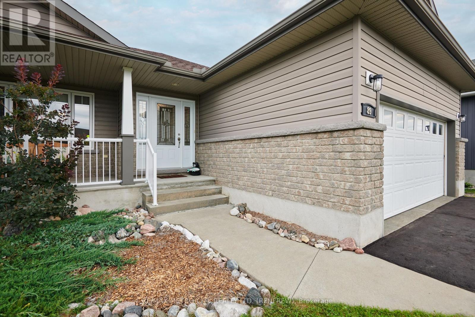 89 OTTERIDGE DRIVE