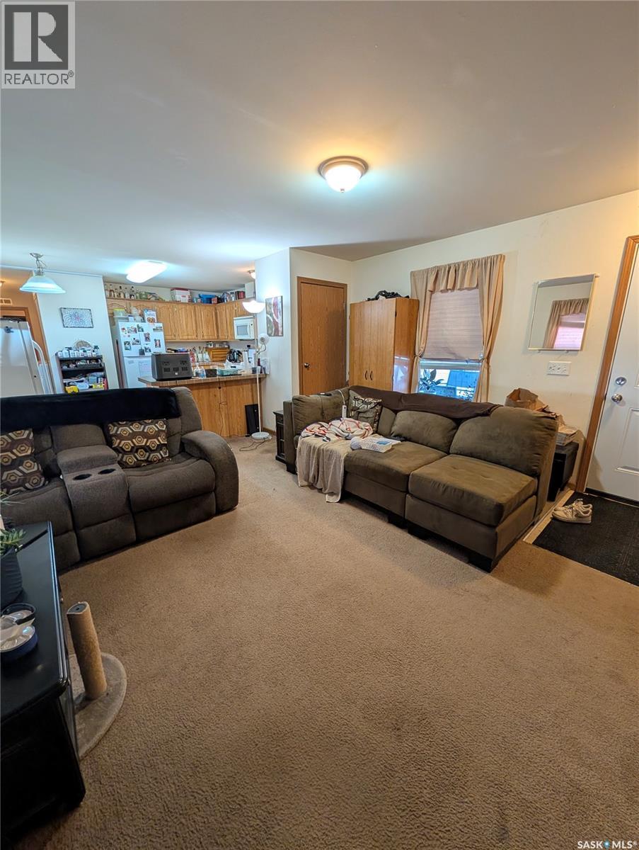 B24 1295 9th AVENUE NE