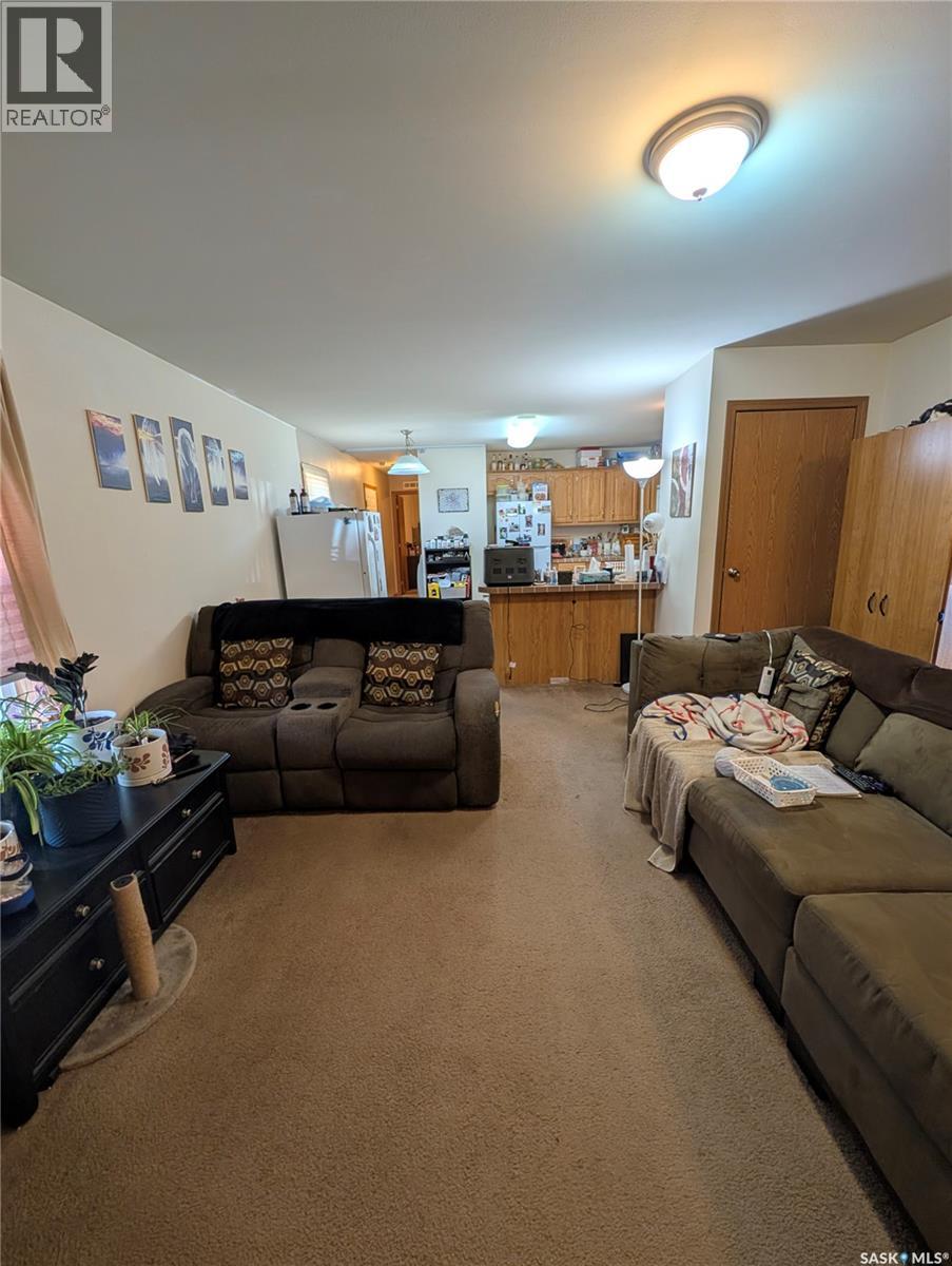 B24 1295 9th AVENUE NE