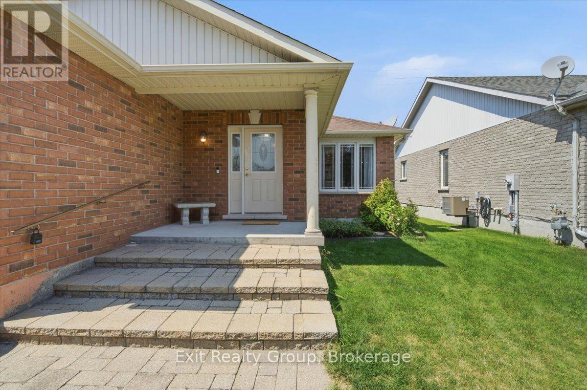 55 GAVEY STREET - Photo 3