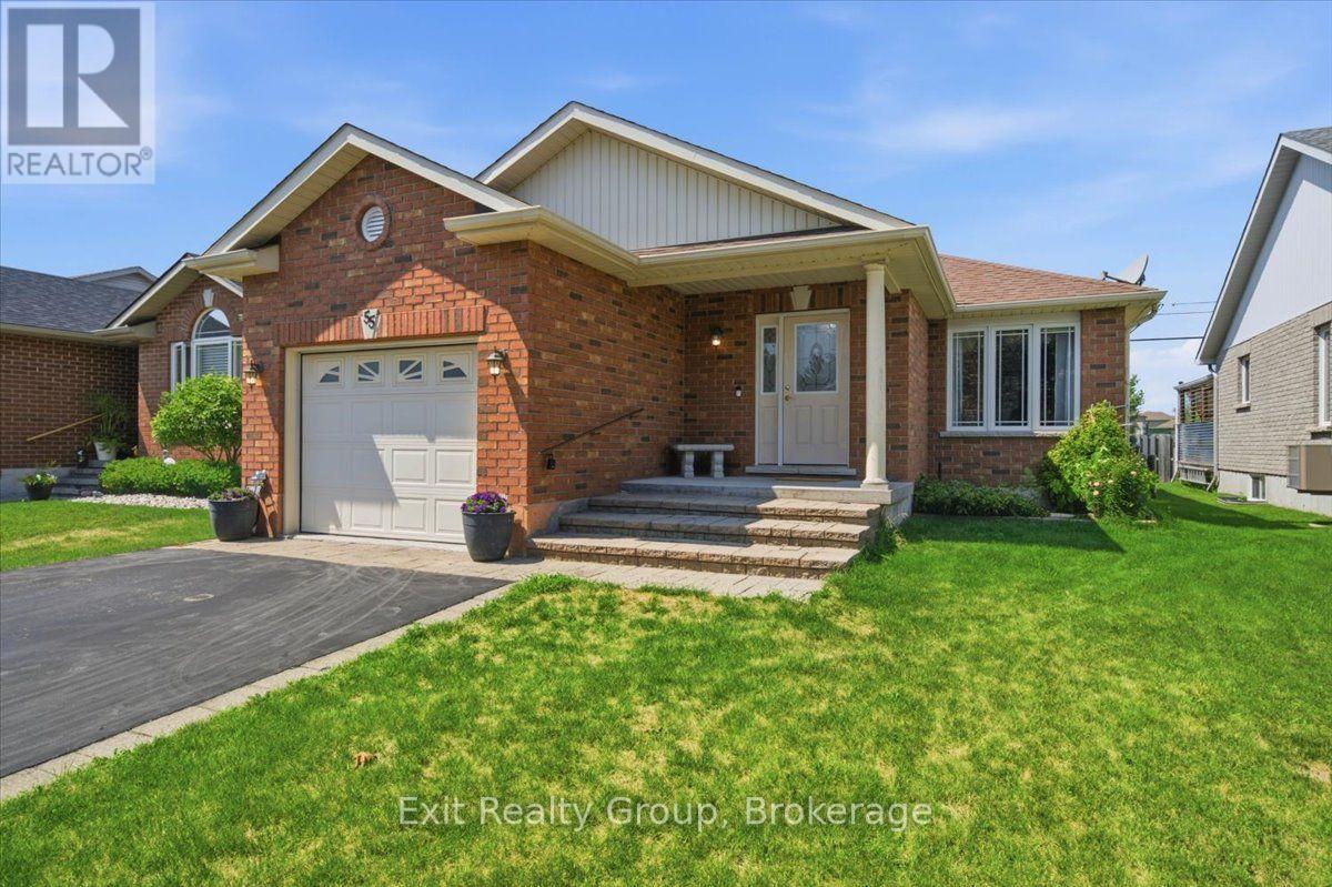 55 GAVEY STREET - Photo 2