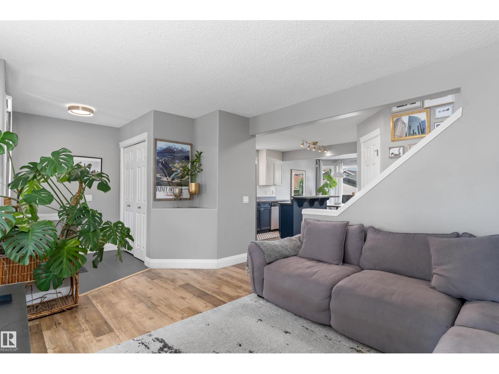 4720 156 AV NW