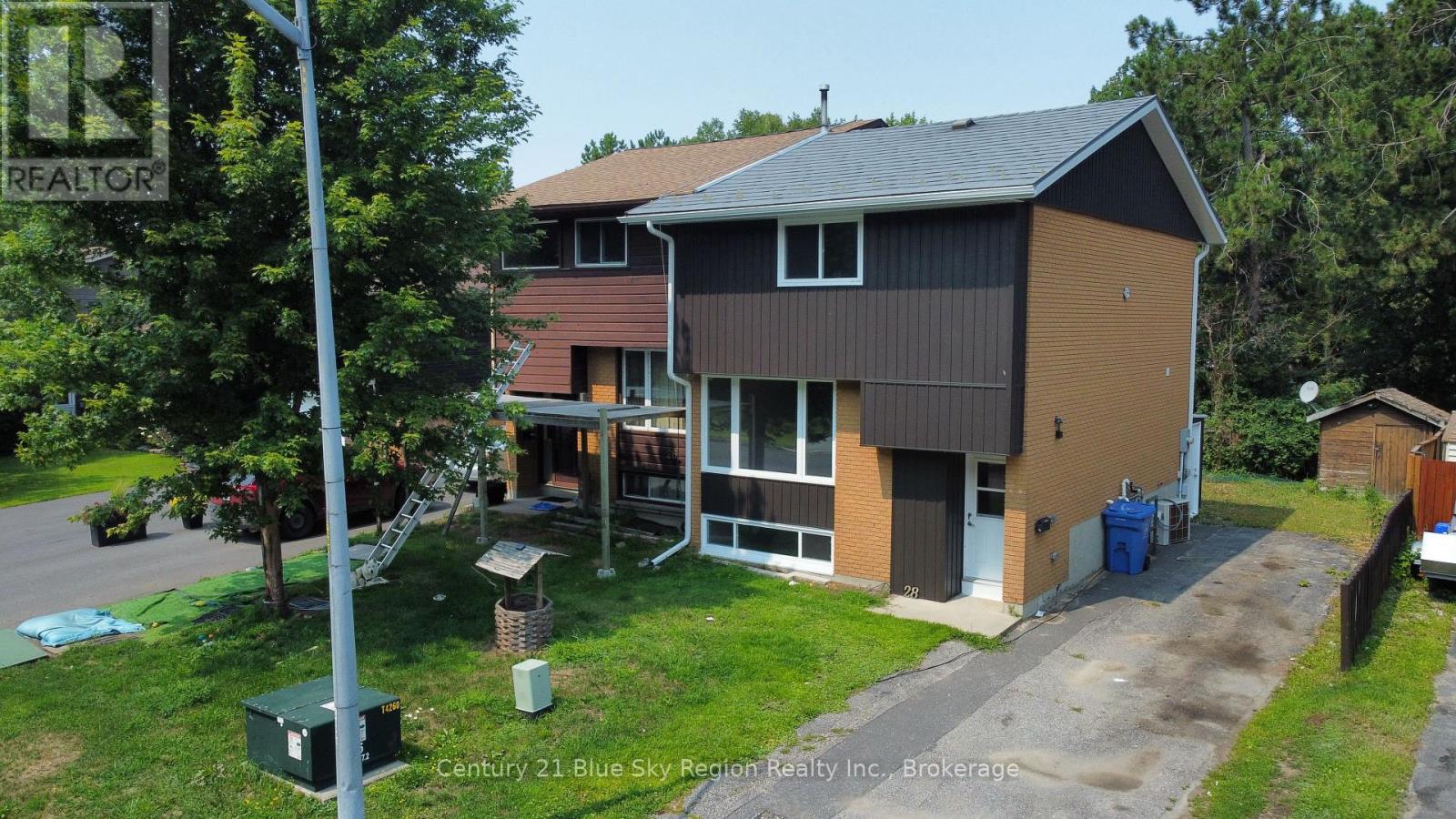 28 LOVELL AVENUE