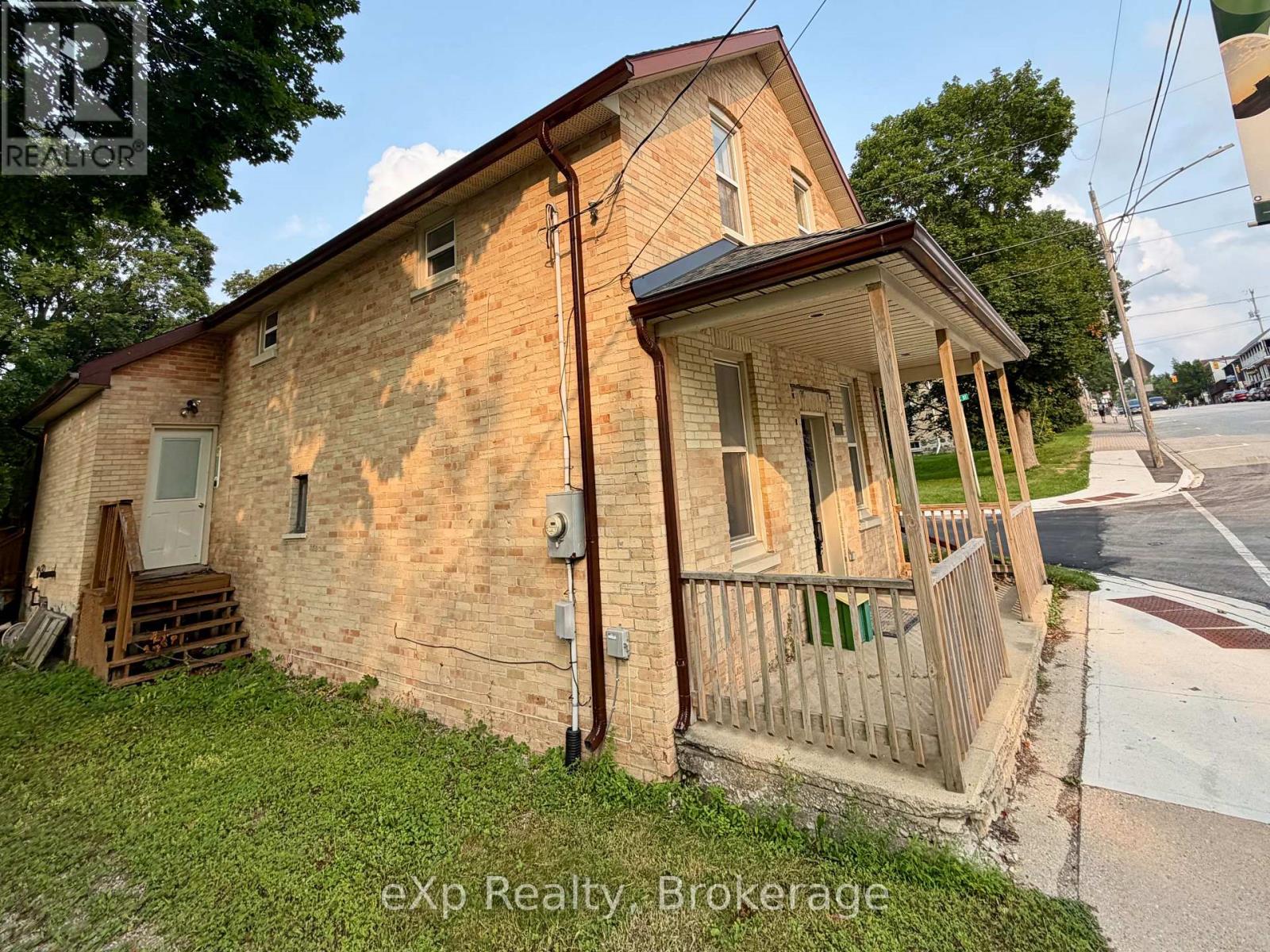 118 ELORA STREET