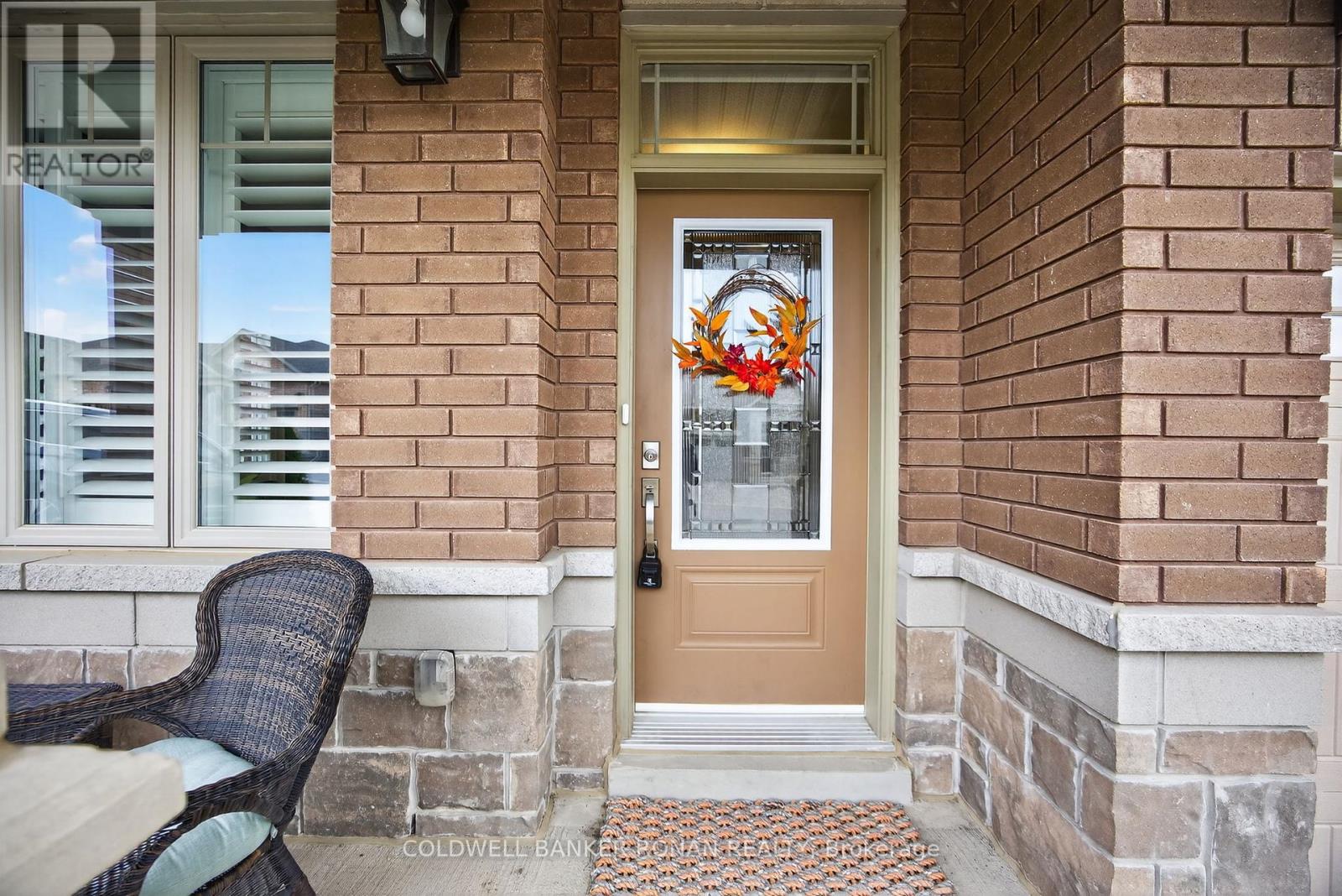 10 - 73 SUMMERHILL DRIVE