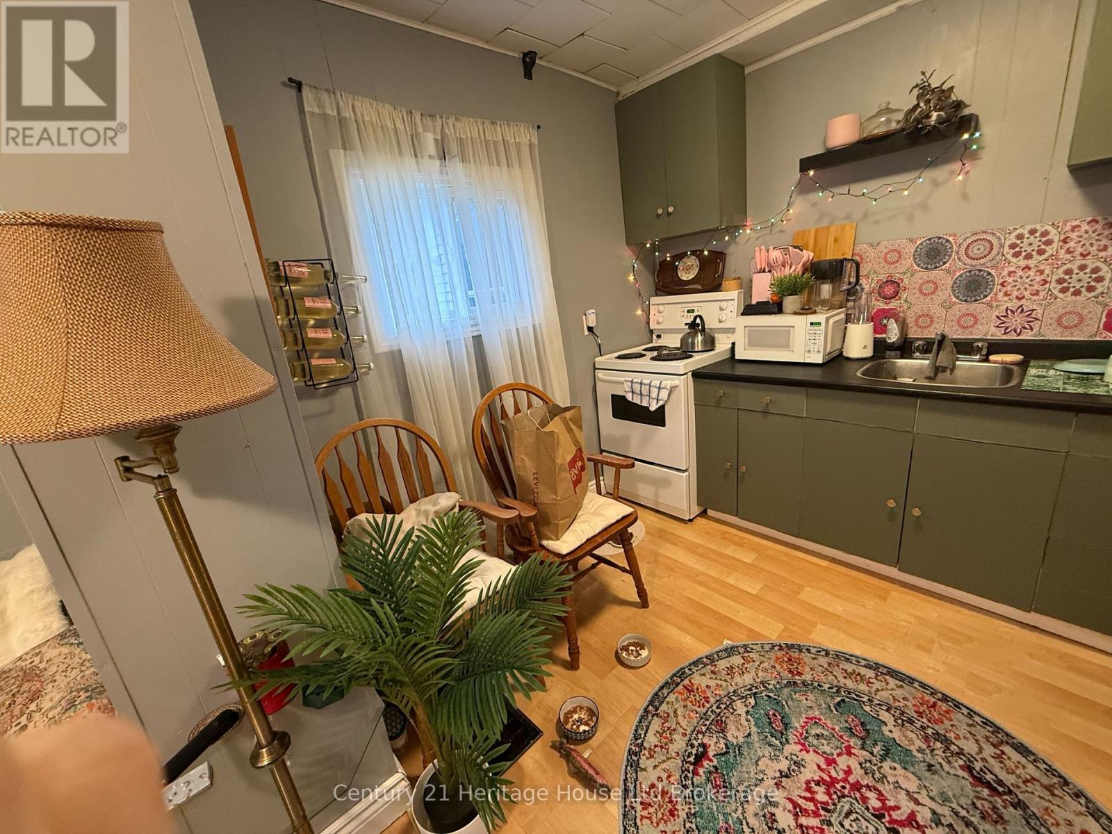 81 GIVINS STREET