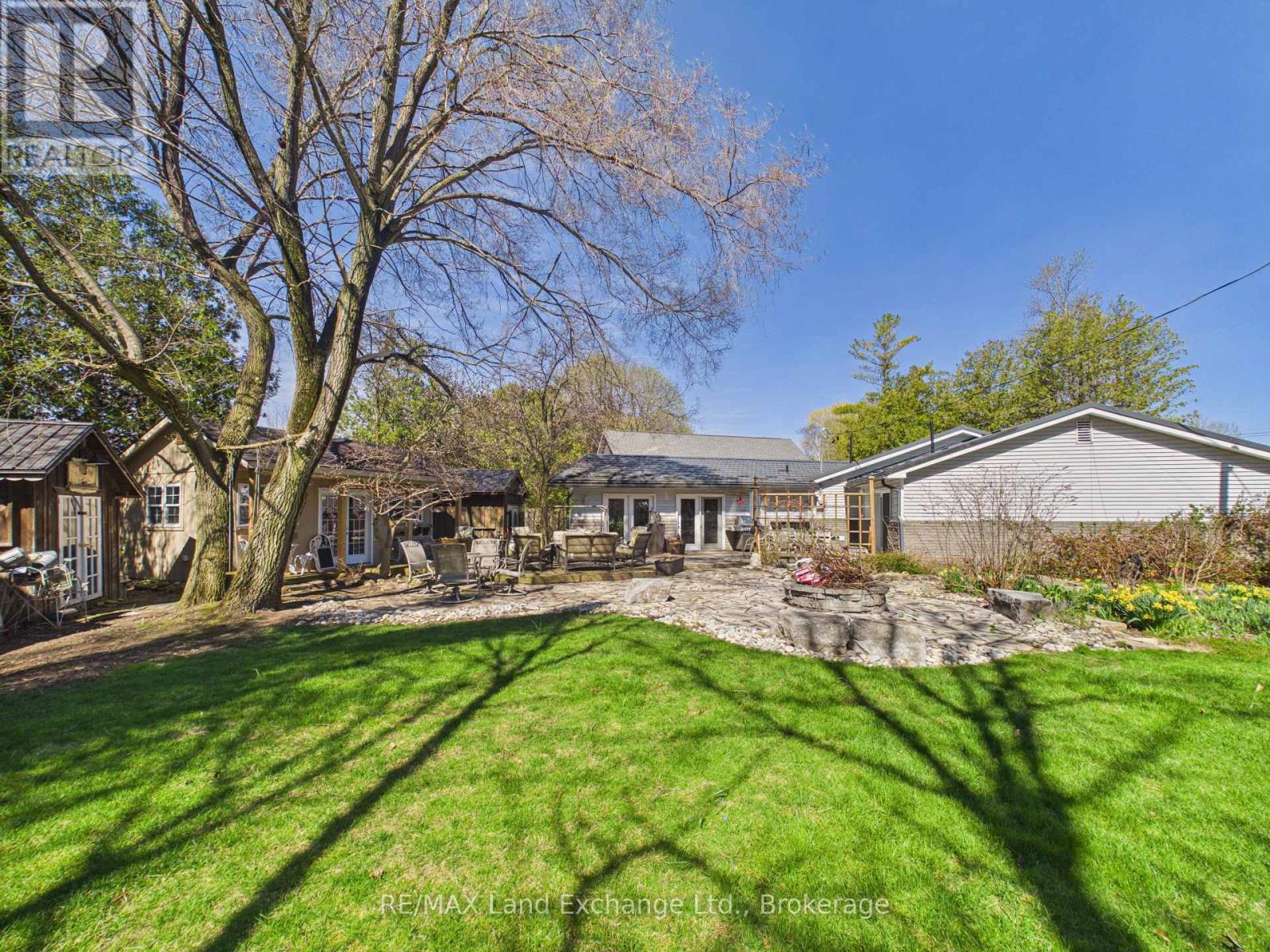 15 NORTH CEDAR LANE