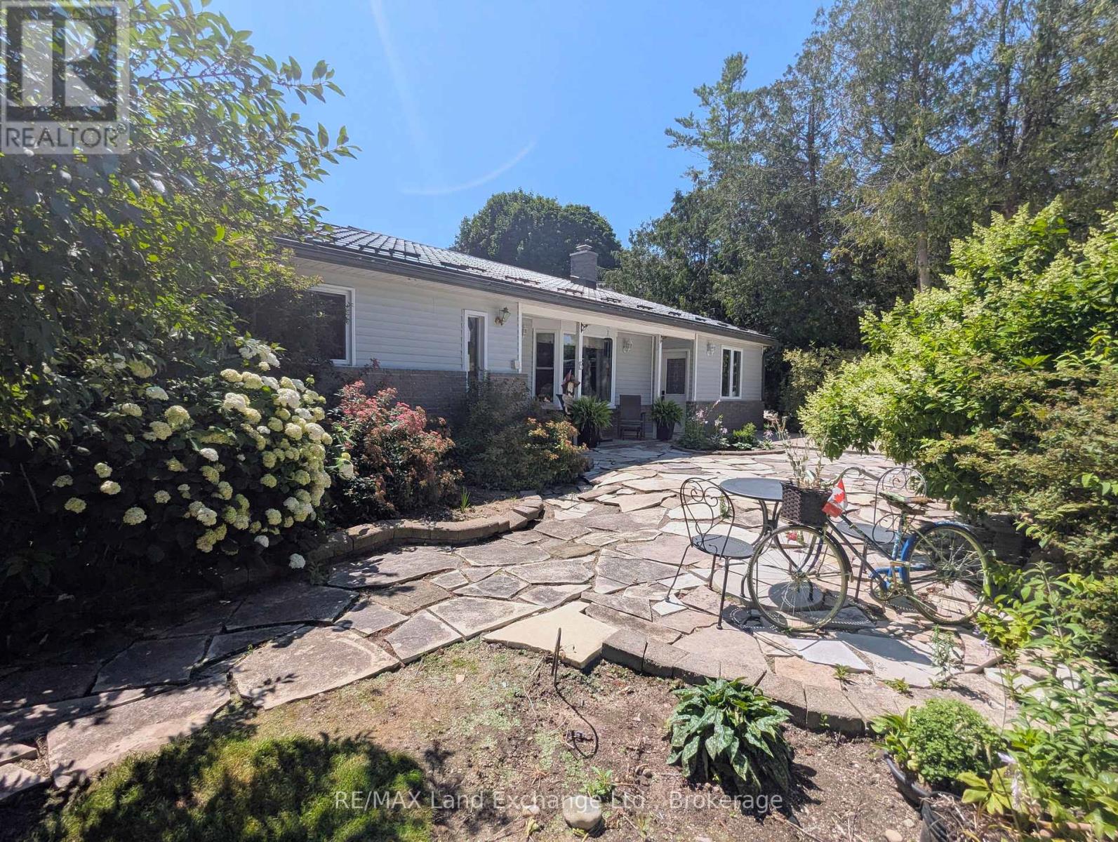 15 NORTH CEDAR LANE